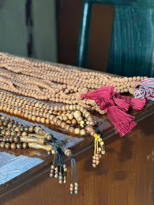 5-Face Rudraksha Mala 108 beads(Tridatu) 五面金剛菩提念珠(三色)